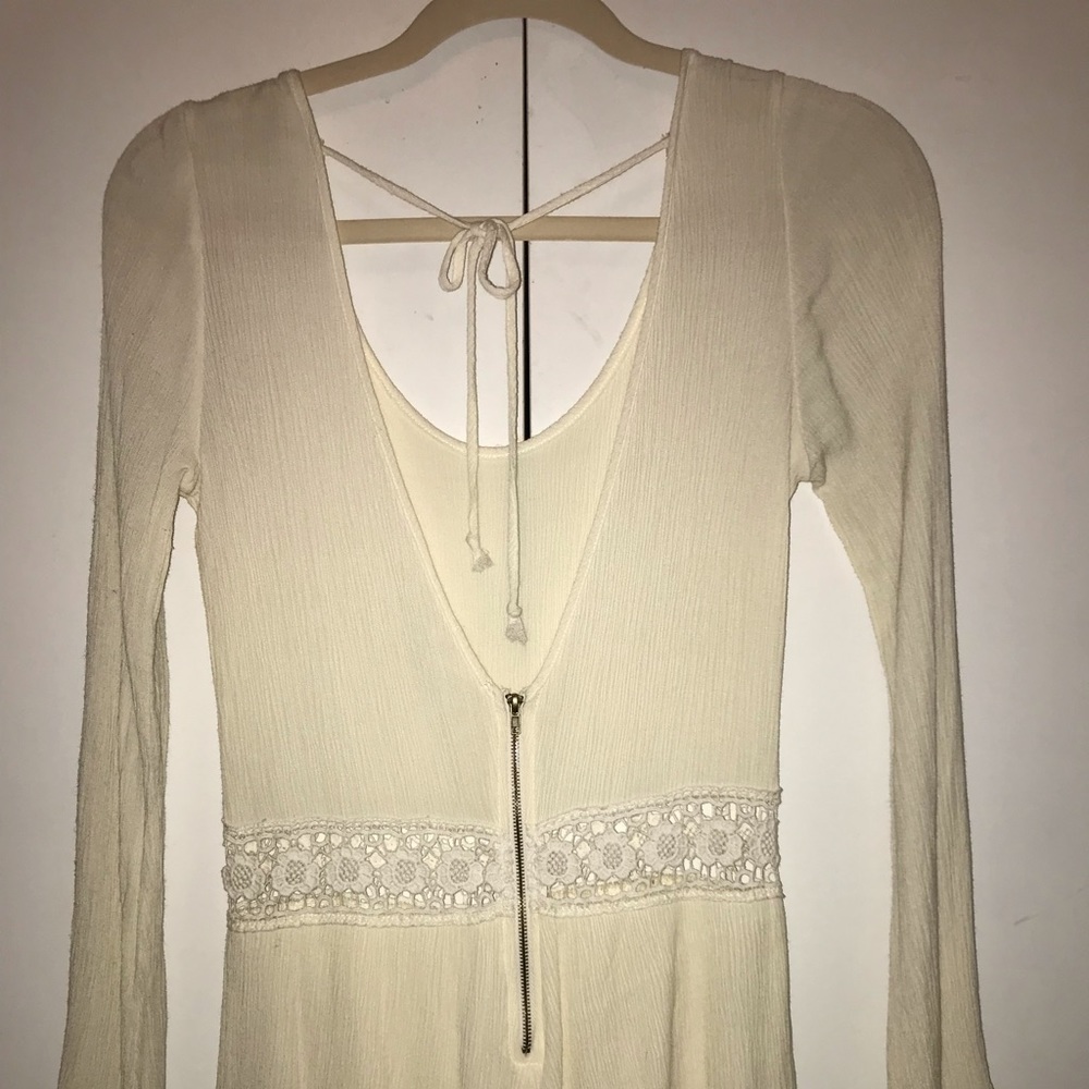 Funky/ Flower child Long sleeved romper - Picture 3 of 6